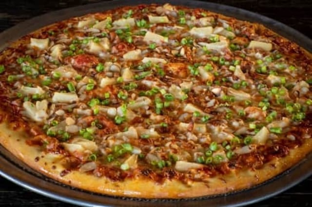 Maui Wowee Pizza.