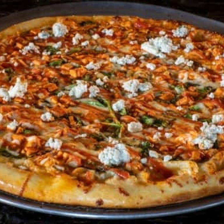 Buffalo Chicken Pizza Delight
